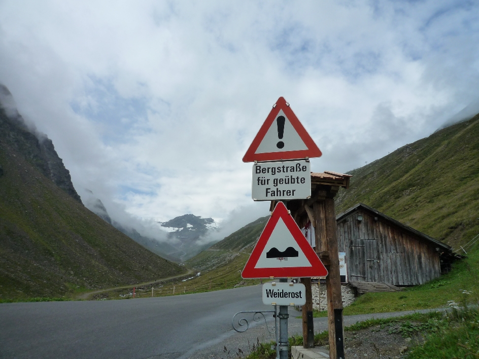 Anstieg Ötztaler Gletscherstrasse.jpg